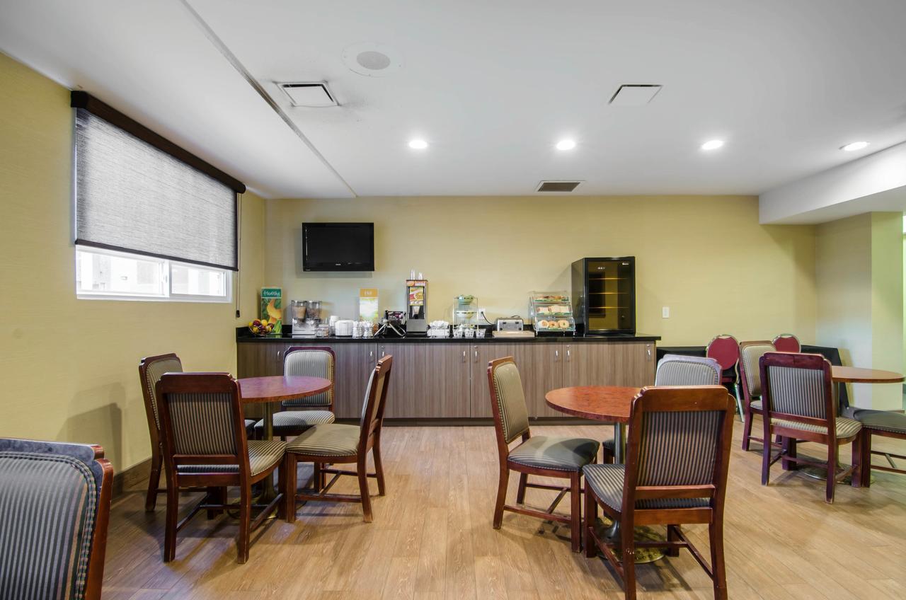 Courtyard By Marriott Regina Downtown Hotel Ngoại thất bức ảnh