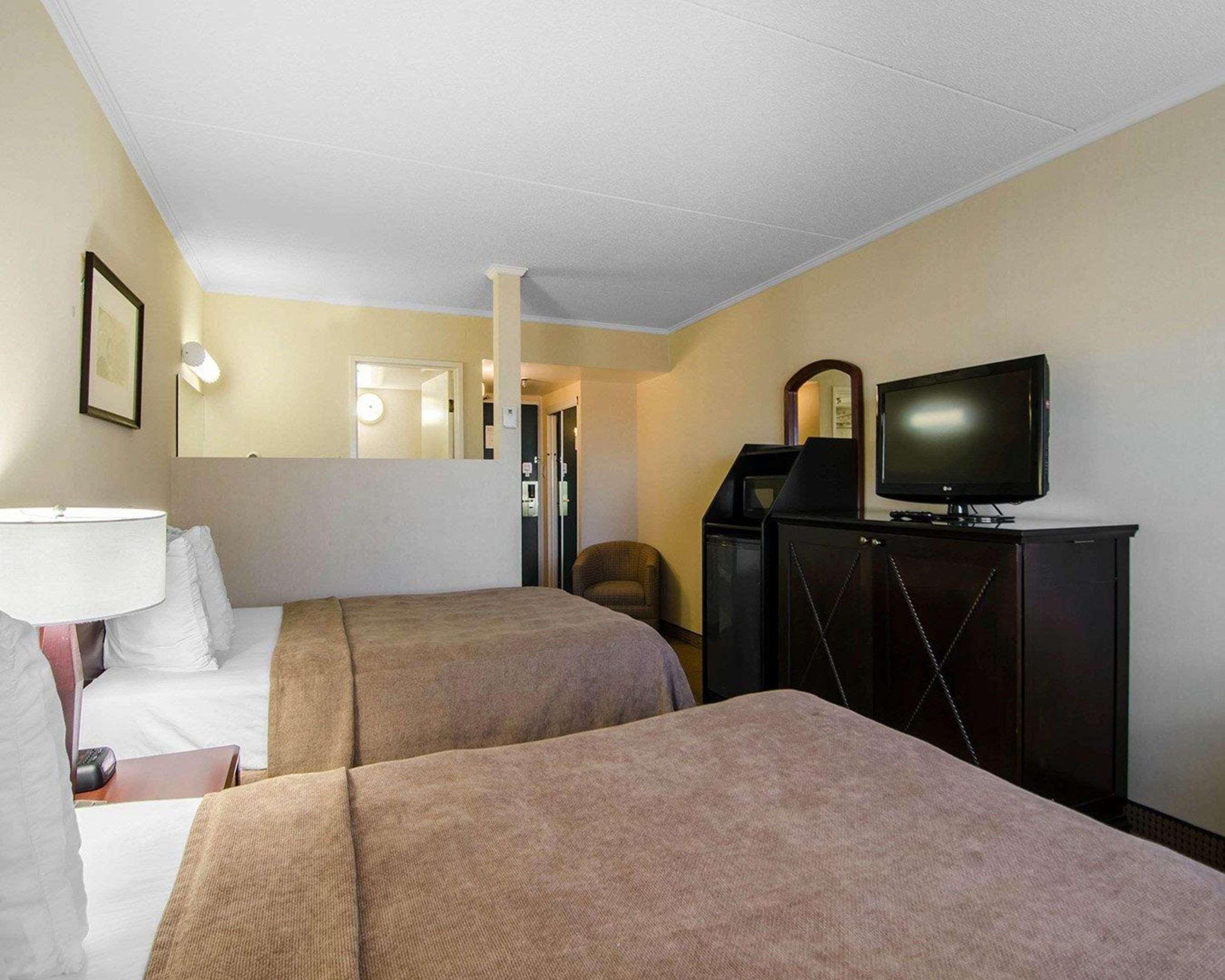Courtyard By Marriott Regina Downtown Hotel Ngoại thất bức ảnh