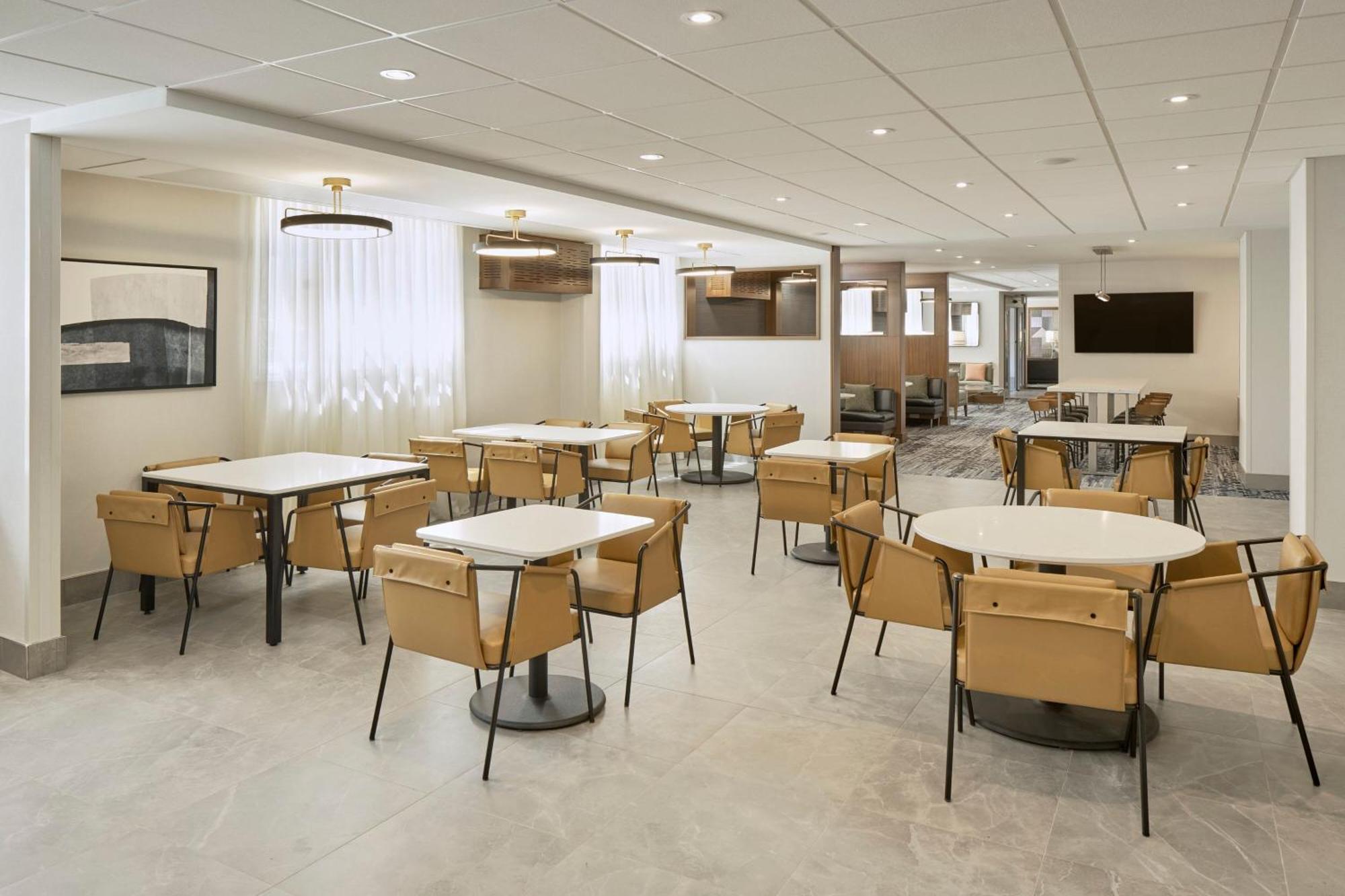 Courtyard By Marriott Regina Downtown Hotel Ngoại thất bức ảnh