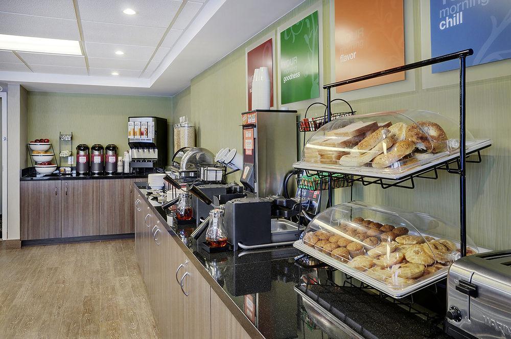 Courtyard By Marriott Regina Downtown Hotel Ngoại thất bức ảnh